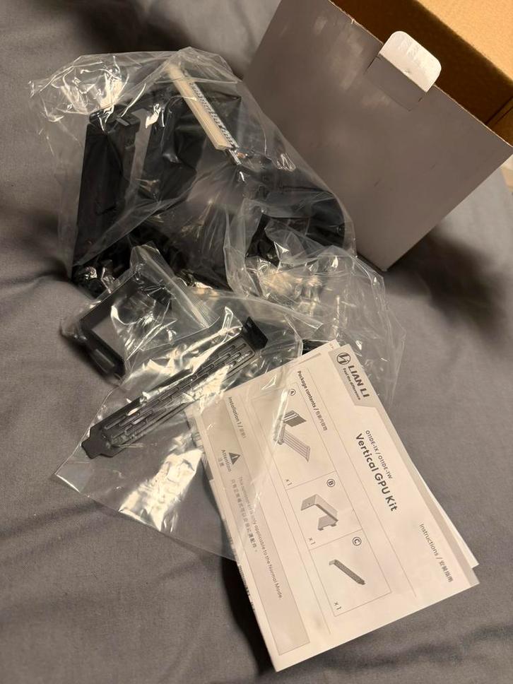 Vertical GPU kit niuew!, Consoles de jeu & Jeux vidéo, Jeux | PC, Neuf, Enlèvement