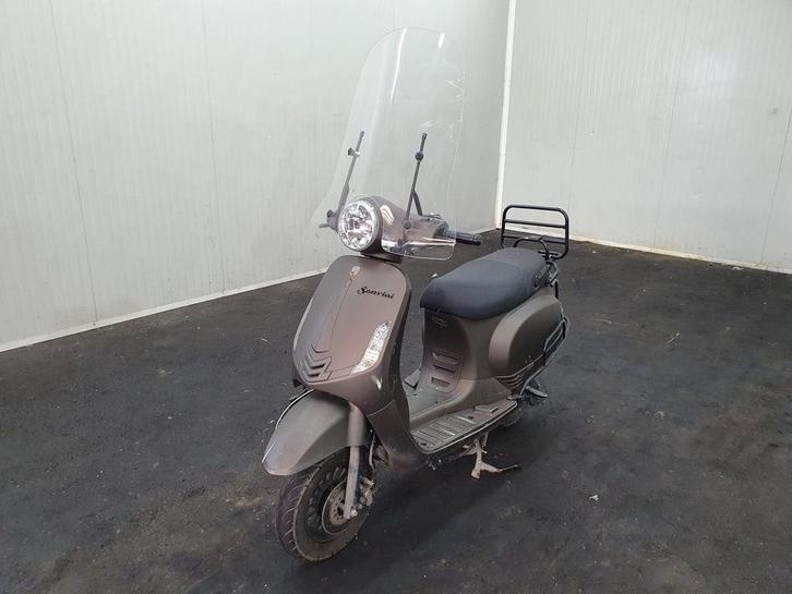 Scooter La Souris 2020 voor sloop voorschade  frame met numm, Fietsen en Brommers, Overige Fietsen en Brommers, Gebruikt, Ophalen