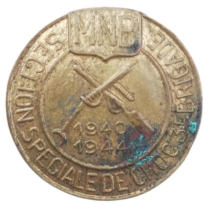 MNB - Section Speciale de Choc 3e Brigade - knoopsgatinsigne, Verzamelen, Militaria | Tweede Wereldoorlog, Overige soorten, Embleem of Badge