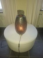 Lamp in de woonkamer., Ophalen