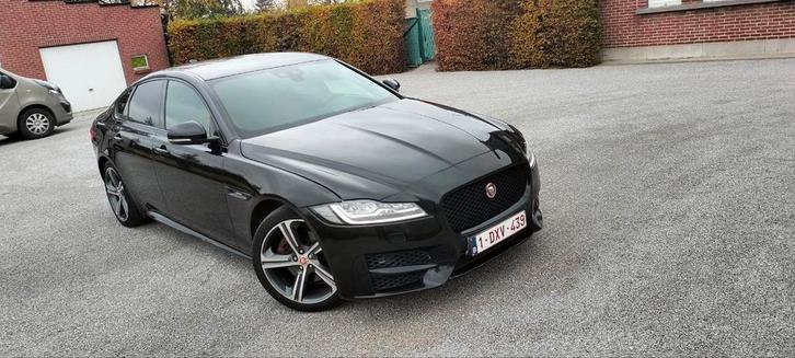 Jaguar  XE    2016 .132kw.180pk fool opci R Sport, Auto's, Jaguar, XE, Achteruitrijcamera, Bluetooth, Cruise Control, Lichtsensor