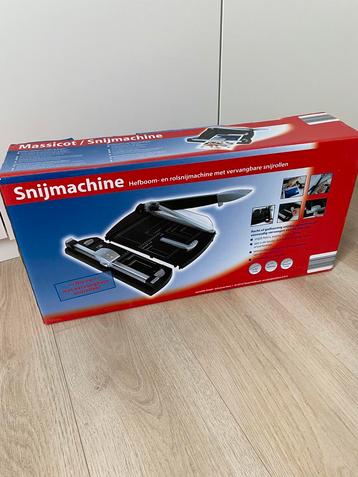Snijmachine beschikbaar voor biedingen