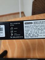 Barre de traction Décathlon, jamais utilisée., Sports & Fitness, Équipement de fitness, Enlèvement, Neuf, Bras, Barre de traction