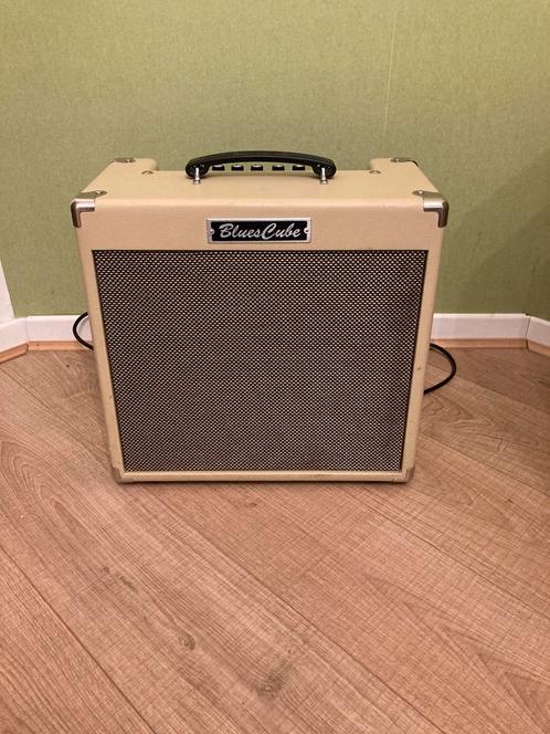 Roland blues cube, Muziek en Instrumenten, Versterkers | Bas en Gitaar, Zo goed als nieuw, Ophalen