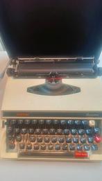 machine à écrire vintage, Articles professionnels, Aménagement de Bureau & Magasin | Fournitures de bureau, Utilisé, Enlèvement ou Envoi