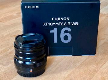 Fujifilm XF 16 mm f/2.8R WR beschikbaar voor biedingen