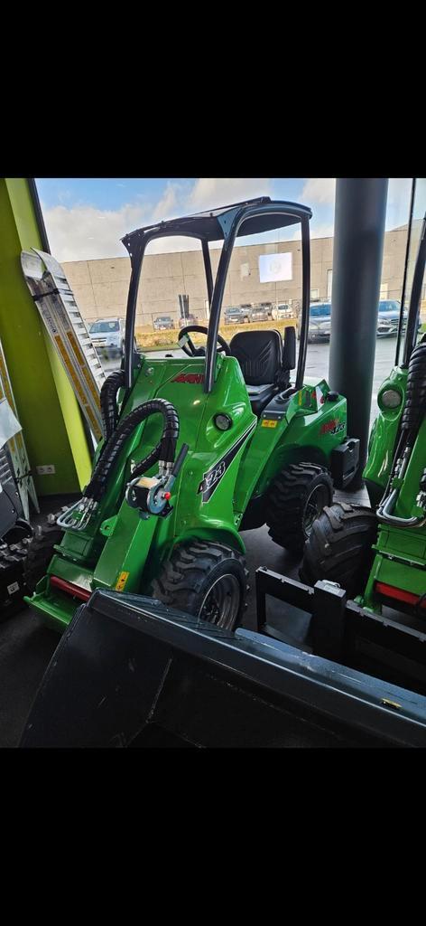 Avant 423 met 250 werkuren van 2023, Zakelijke goederen, Machines en Bouw | Kranen en Graafmachines, Ophalen of Verzenden