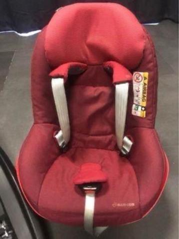 De Maxi-Cosi 2Way Pearl is een autostoel  beschikbaar voor biedingen