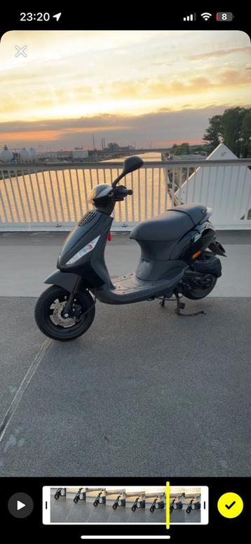 piaggio zip a klasse 4takt 80cc (80km/u, ab knop), Zip, 80 cm³, Comme neuf, Enlèvement