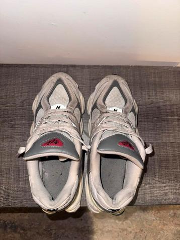 New Balance 9060 beschikbaar voor biedingen