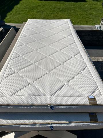 Auping Prestige 2x topper  90 x 210 nieuwstaat zie adv  beschikbaar voor biedingen