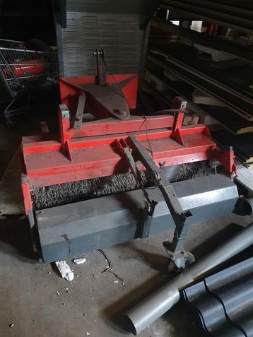 Hydraulische veegmachine, Enlèvement, Comme neuf