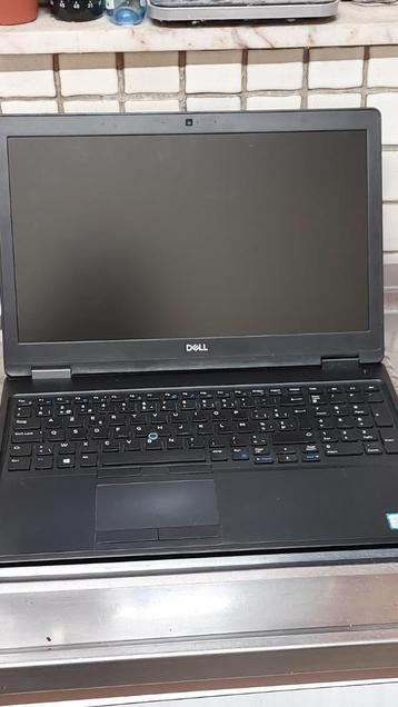 DELL Latitude 5590 15,6-inch Win11Pro-laptop beschikbaar voor biedingen