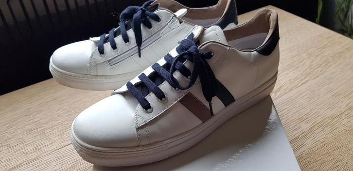 Witte jongensschoenen maat 39 van Red Limit, Kinderen en Baby's, Kinderkleding | Schoenen en Sokken, Zo goed als nieuw, Schoenen