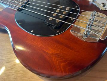 Sterling Sub Series by Musicman