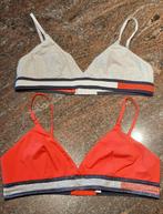Tommy Hilfiger bh´s (2 stuks) maat L nieuwstaat, Tommy hilfiger, Ophalen of Verzenden, Rood, BH