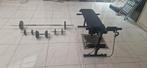 Banc + plaques de musculation de 23 kg + barre de musculatio, Sports & Fitness, Comme neuf, Enlèvement ou Envoi