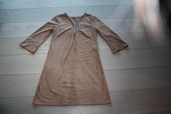 kleding pakket dames: jurken en rokken maat M en L, Kleding | Dames, Dames-kledingpakketten, Zo goed als nieuw, Maat 38/40 (M)