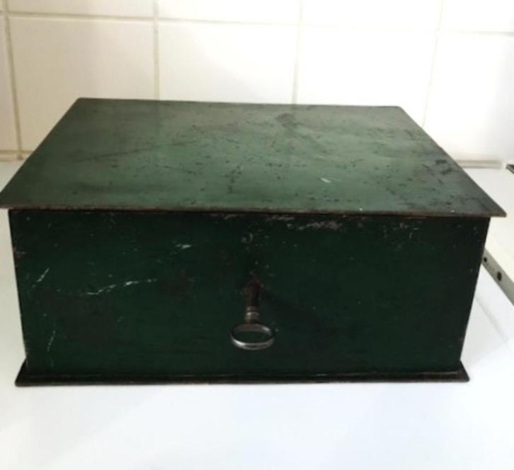 Geldkist Beaumont grote Kluis & sleutel 4,7kg Antiek🤑😎💎🤗, Antiek en Kunst, Curiosa en Brocante, Ophalen of Verzenden