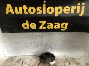 Remklauw (Tang) rechts-voor van een BMW 1-Serie beschikbaar voor biedingen