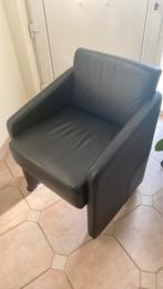 1x Zwart kunstlederen stoel op wieltjes, Ophalen, Twee, Zwart, Leer