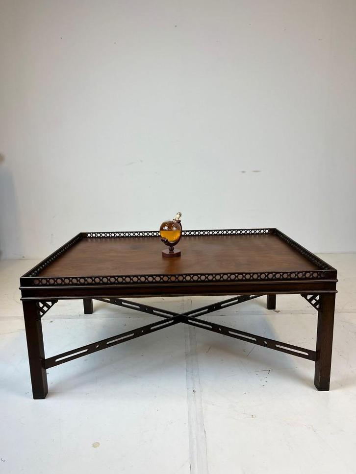 Mahoniehouten Chinese cocktailtafel in Chippendale-stijl, Antiek en Kunst, Antiek | Meubels | Tafels, Ophalen of Verzenden