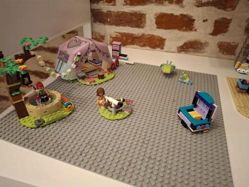 LEGO Friends Glamping + Paardentrailer + Kunstkraam, Kinderen en Baby's, Speelgoed | Duplo en Lego, Zo goed als nieuw, Lego, Ophalen