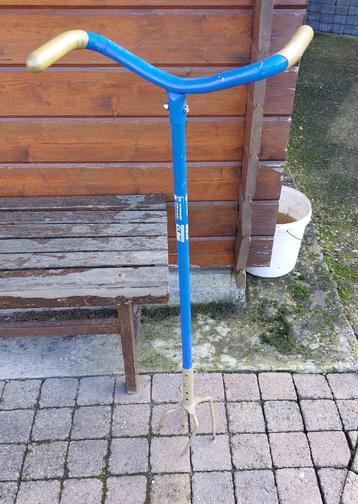 Garden claw tuinklauw tuin klauw beschikbaar voor biedingen