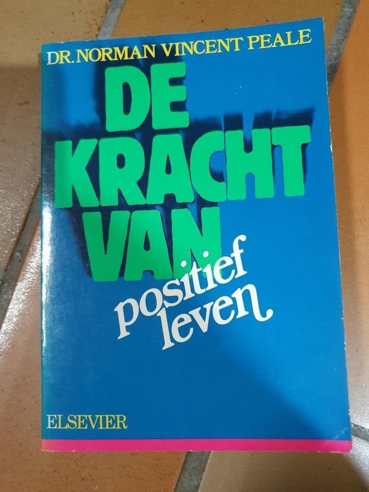 De kracht van positief leven, Boeken, Essays, Columns en Interviews, Gelezen, Eén auteur, Ophalen