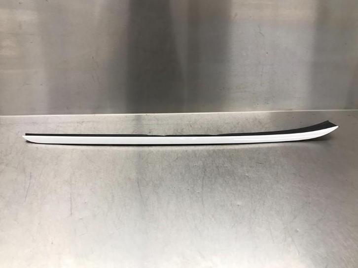 SIERLIJSTEN VOORRUIT Hyundai i40 CW (VFC) (01-2011/05-2019), Auto-onderdelen, Carrosserie, Hyundai, Voor, Gebruikt