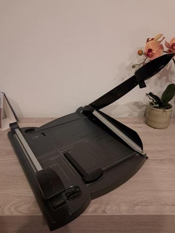 Hefboom Snijmachine beschikbaar voor biedingen