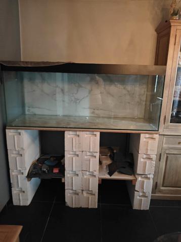 Aquarium  beschikbaar voor biedingen