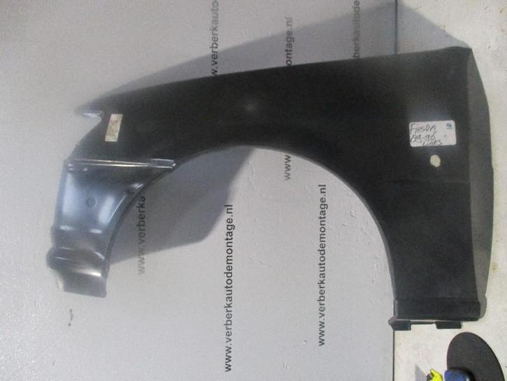 AILE AVANT GAUCHE Ford Fiesta 3 (01-1989/12-1996), Autos : Pièces & Accessoires, Carrosserie & Tôlerie, Garde-boue, Ford, Avant