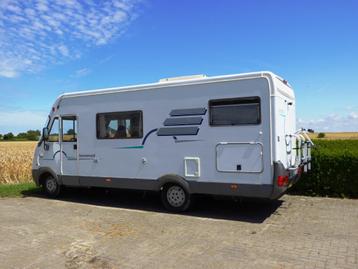 Ruime camper, ideaal voor weekendjes weg of lange reizen 4 p beschikbaar voor biedingen