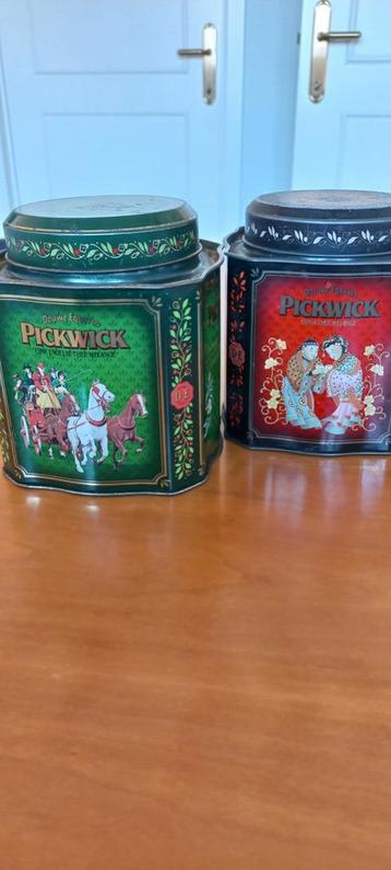 2 oude blikken van Pickwick thee.  beschikbaar voor biedingen