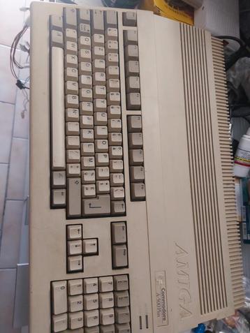 Te koop amiga 500 mouse transfo kabel tv plus in doos  beschikbaar voor biedingen