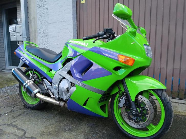 Kawasaki ZZR 600, Motoren, Motoren | Kawasaki, Particulier, 4 cilinders, ABS, Sportuitlaat, Ophalen
