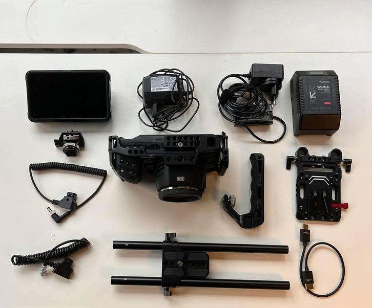 Blackmagic Pocket Cinema Camera 6K + Accessories, Audio, Tv en Foto, Videocamera's Digitaal, Zo goed als nieuw, Camera, Overige merken