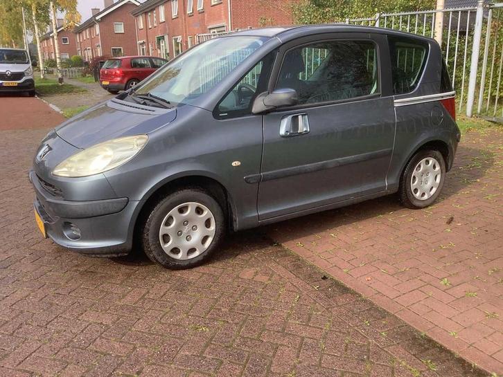 2005 Peugeot 1007 1.4 Urban Personenauto, Auto's, Peugeot, Bedrijf, Overige brandstoffen, Euro 3, Stadsauto, Handgeschakeld, Gebruikt