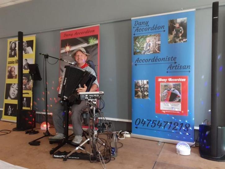accordéoniste chanteur, Muziek en Instrumenten, Accordeons, Nieuw, Knopaccordeon, 120-bas, Overige merken, Ophalen of Verzenden