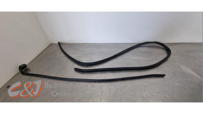 Schuifdeur Rubber rechts van een Peugeot Expert, Auto-onderdelen, Carrosserie, Peugeot, Gebruikt, 3 maanden garantie, Ophalen of Verzenden