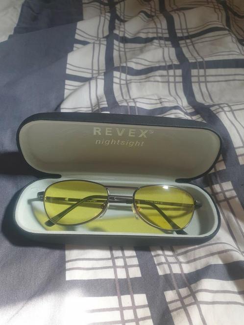 Te koop wegens verhuizing !!, Handtassen en Accessoires, Zonnebrillen en Brillen | Heren, Nieuw, Bril, Overige merken, Geel, Ophalen