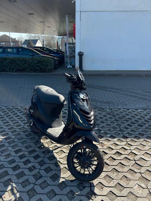Piaggio zip 70cc stage1 a klasse, Fietsen en Brommers, Scooters | Piaggio, Zo goed als nieuw, Zip, Ophalen
