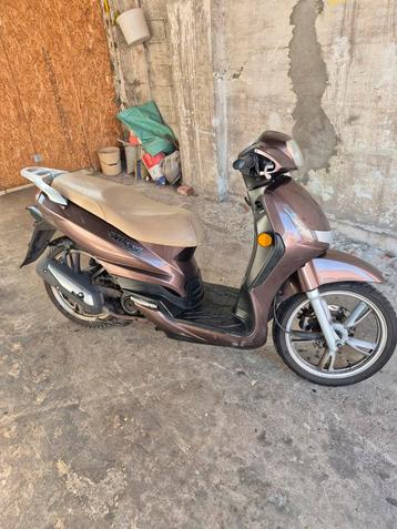scooters peujeot ( an 2014 prix 450 euros ), Autres modèles, Classe B (45 km/h), Enlèvement, Utilisé