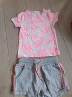 Setje HEMA maat 98/104 short + T-shirt, Comme neuf, Fille, Ensemble, Enlèvement ou Envoi