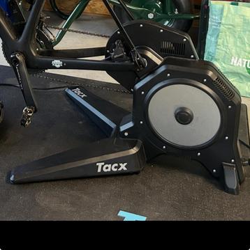 Tacx smart fietstrainer beschikbaar voor biedingen