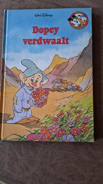 Boek: Dopey verdwaalt,Walt Disney, Enlèvement ou Envoi, Comme neuf, Autres types