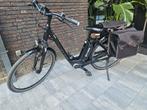 Elektrische fiets cube bosch, Fietsen en Brommers, Ophalen, Zo goed als nieuw, Cube