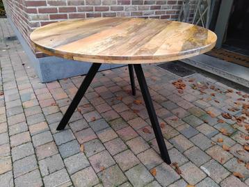 Ronde eetkamertafel + salontafel Mango en zwart staal nieuw beschikbaar voor biedingen