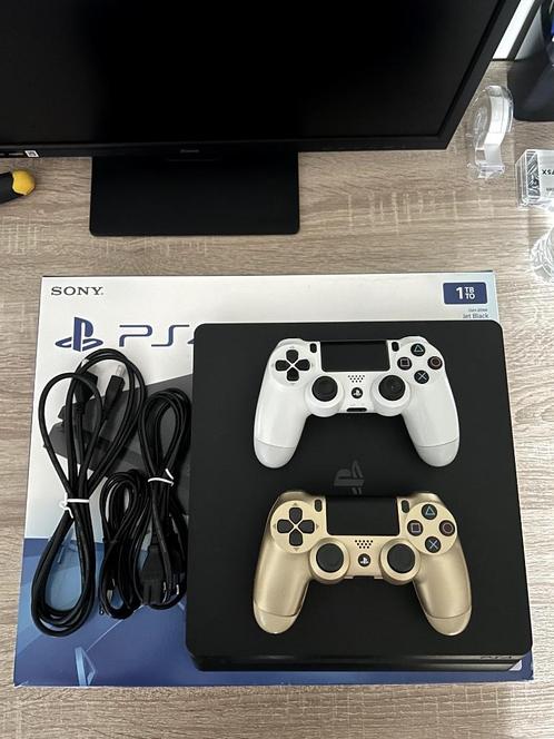 PS4 SLIM 1TB (ZWART), Games en Spelcomputers, Spelcomputers | Sony PlayStation 4, Gebruikt, Slim, 1 TB, Met harde schijf, Ophalen of Verzenden
